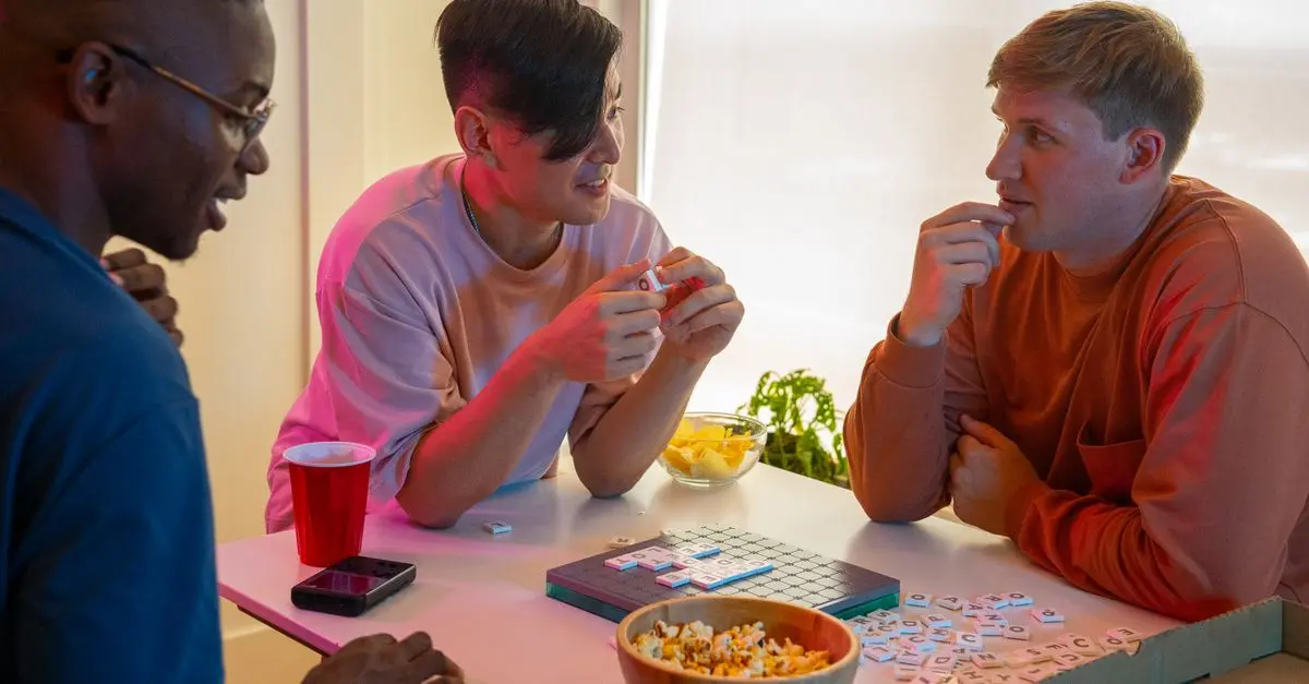 Frische Ideen für einen abwechslungsreichen Spieleabend mit Freunden