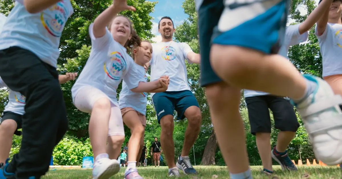 Die besten kreativen Freizeitspiele für Kinder im Freien